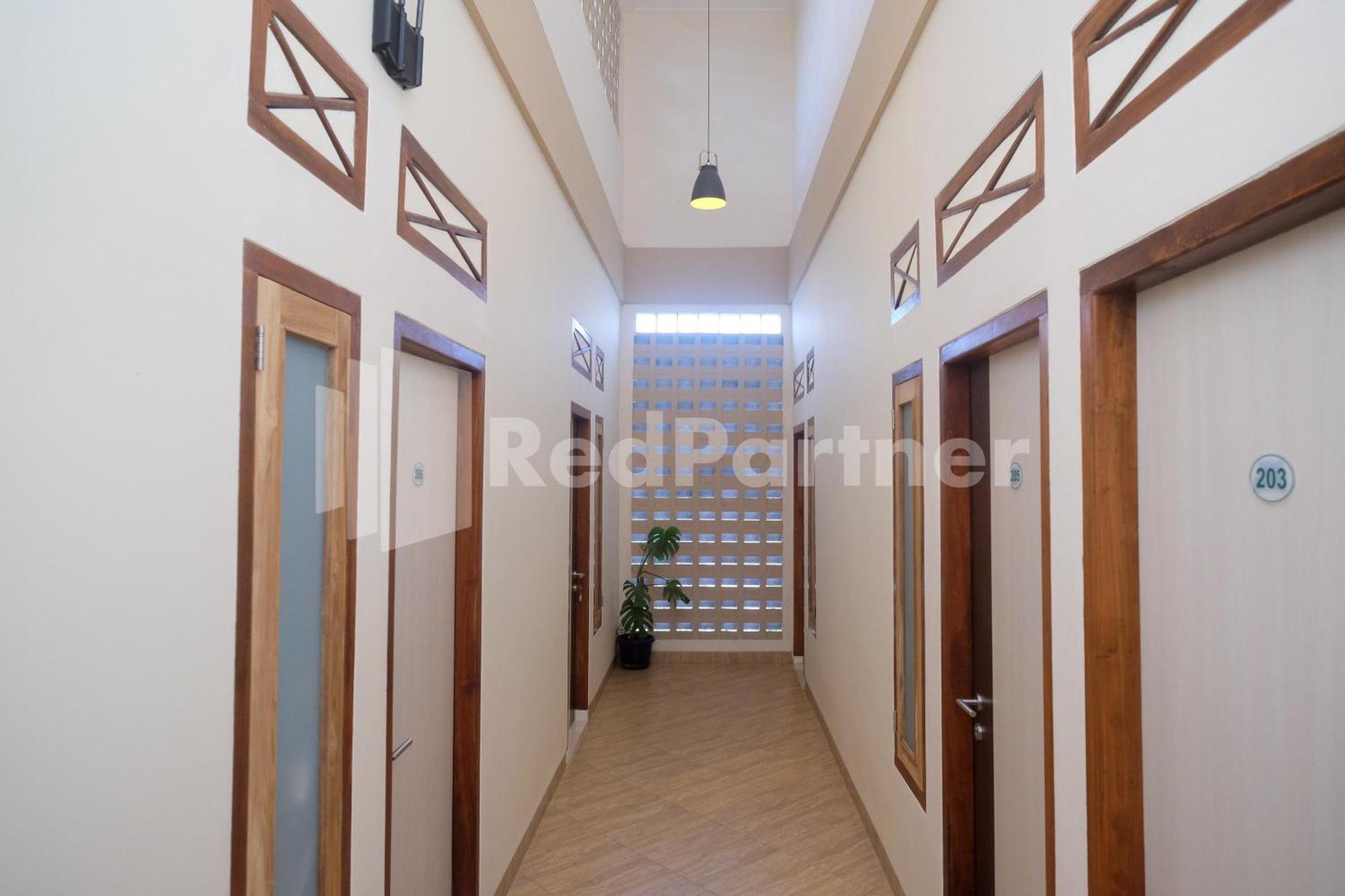 Ndliman House Near Ugm Jogja Mitra Reddoorz Kejayan Exterior foto