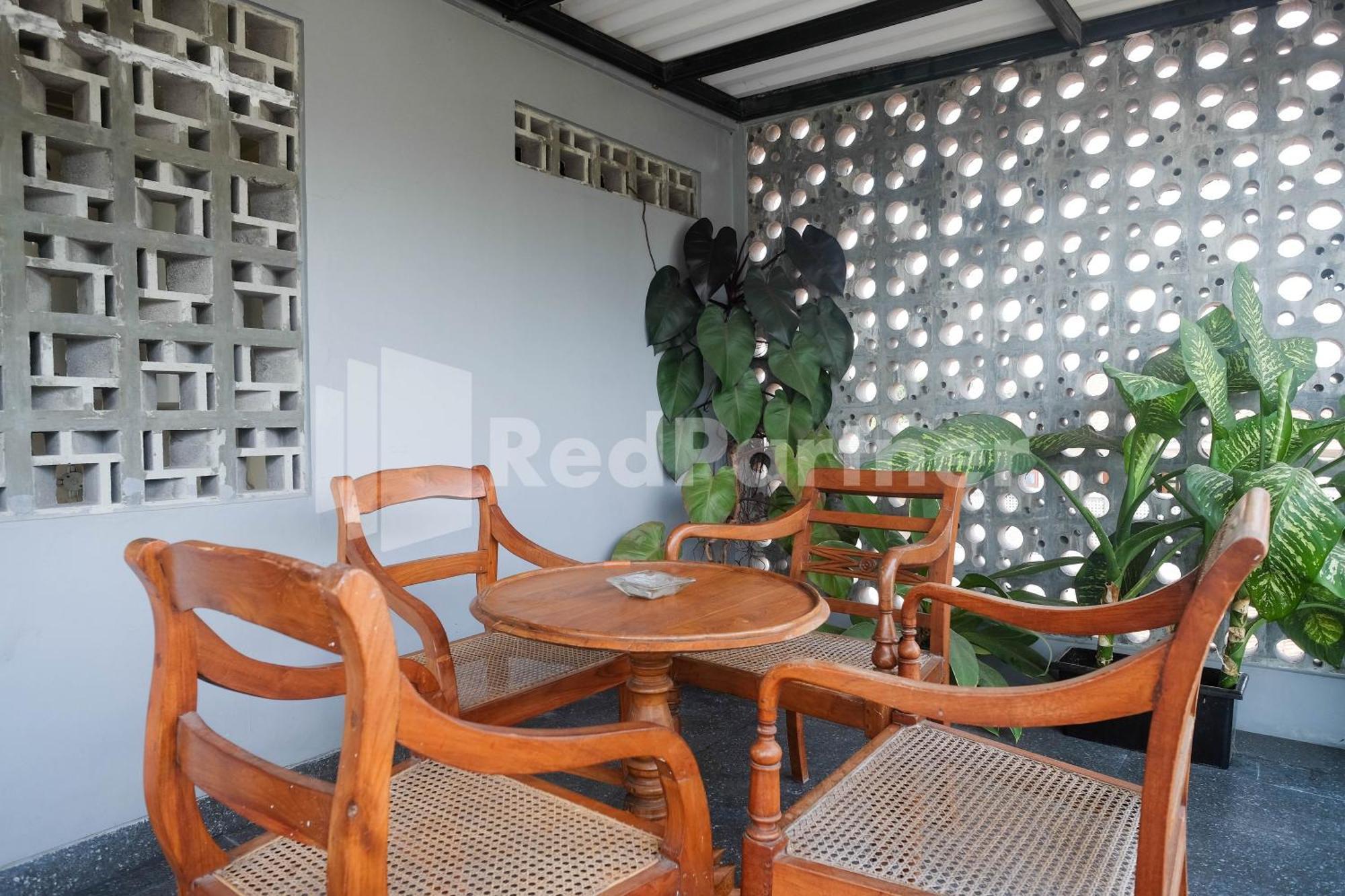 Ndliman House Near Ugm Jogja Mitra Reddoorz Kejayan Exterior foto