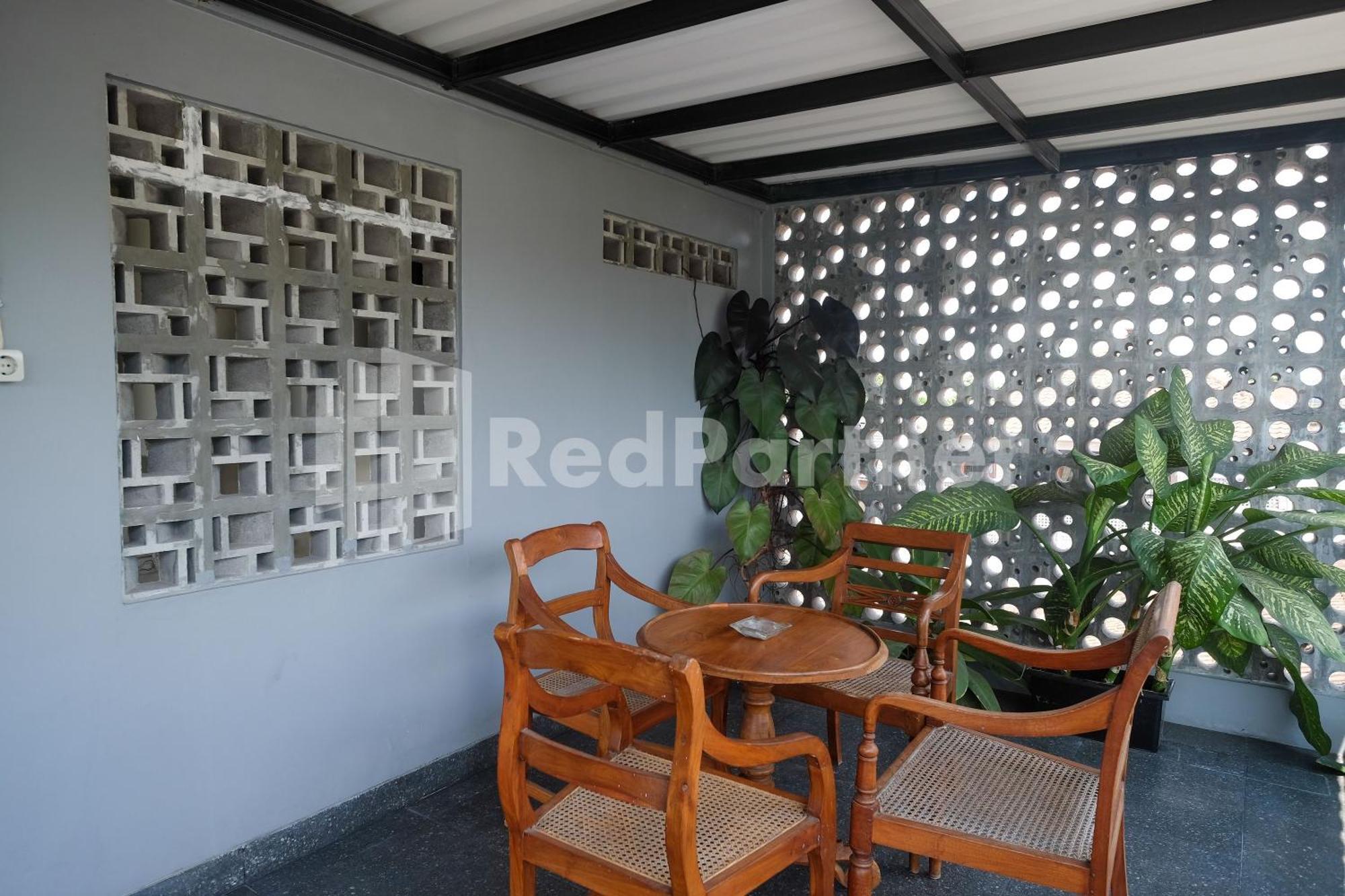 Ndliman House Near Ugm Jogja Mitra Reddoorz Kejayan Exterior foto